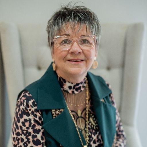 Dr. Ziva Spangenberg